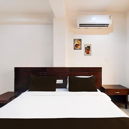 Super Townhouse Harmu Road Formerly Elite City Ranchi Exterior foto