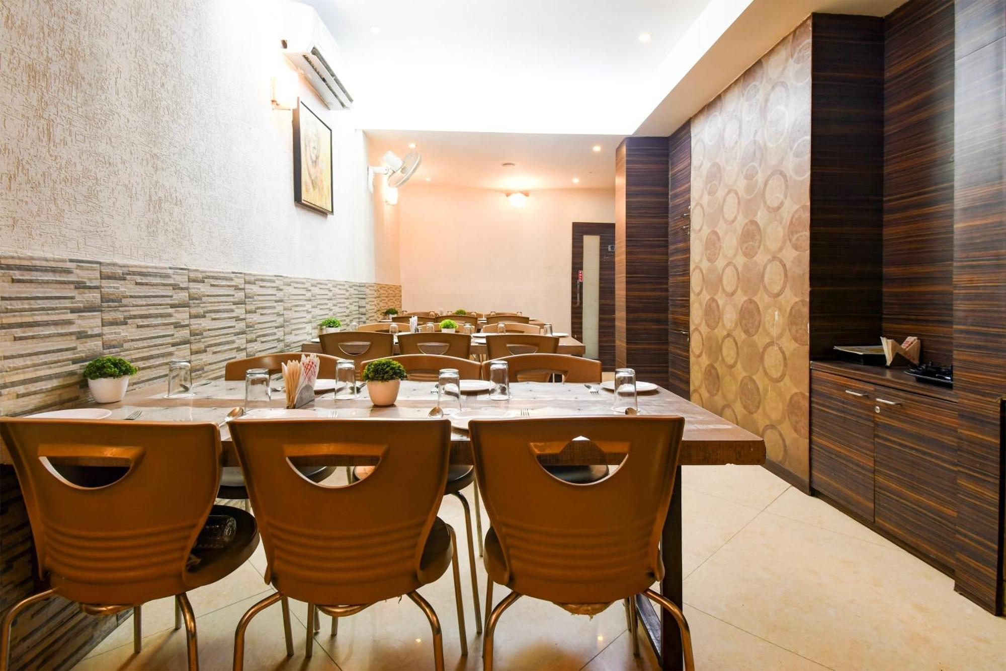Super Townhouse Harmu Road Formerly Elite City Ranchi Exterior foto