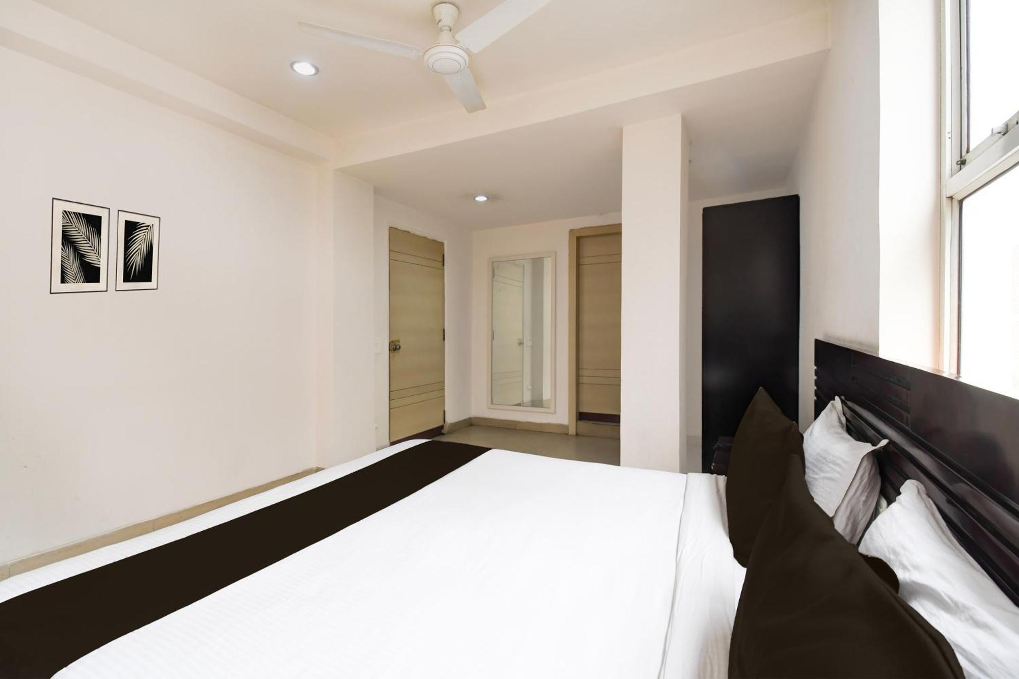 Super Townhouse Harmu Road Formerly Elite City Ranchi Exterior foto